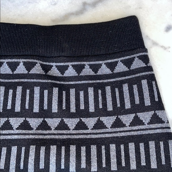 Forever 21 Mini Skirt - Picture 4 of 6